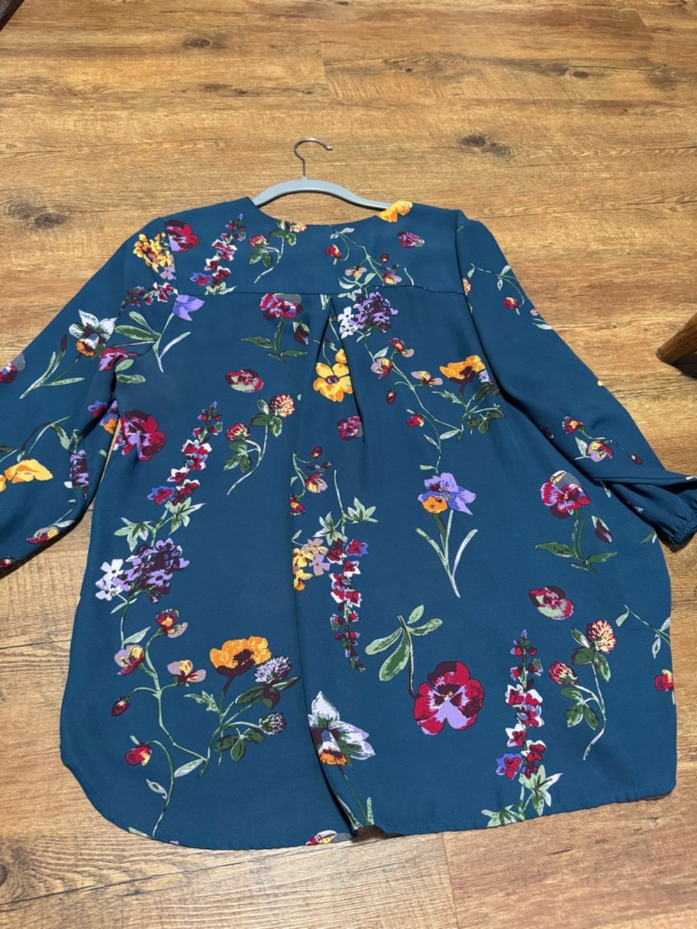 West Kei Teal Floral V-Neck Tie Blouse - Picture 5 of 6